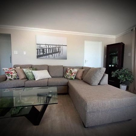 Bay-Side Apartment, Gordon'S Bay Extérieur photo