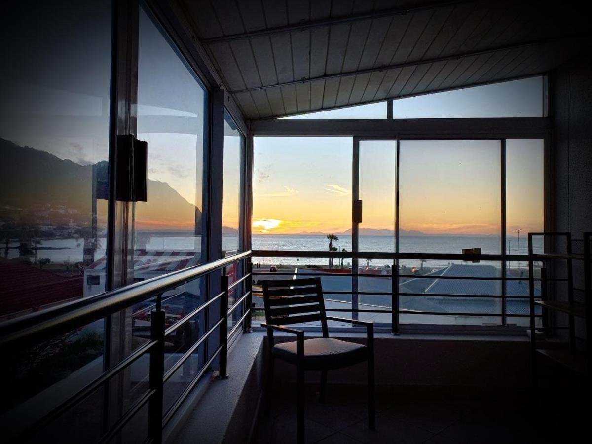 Bay-Side Apartment, Gordon'S Bay Extérieur photo