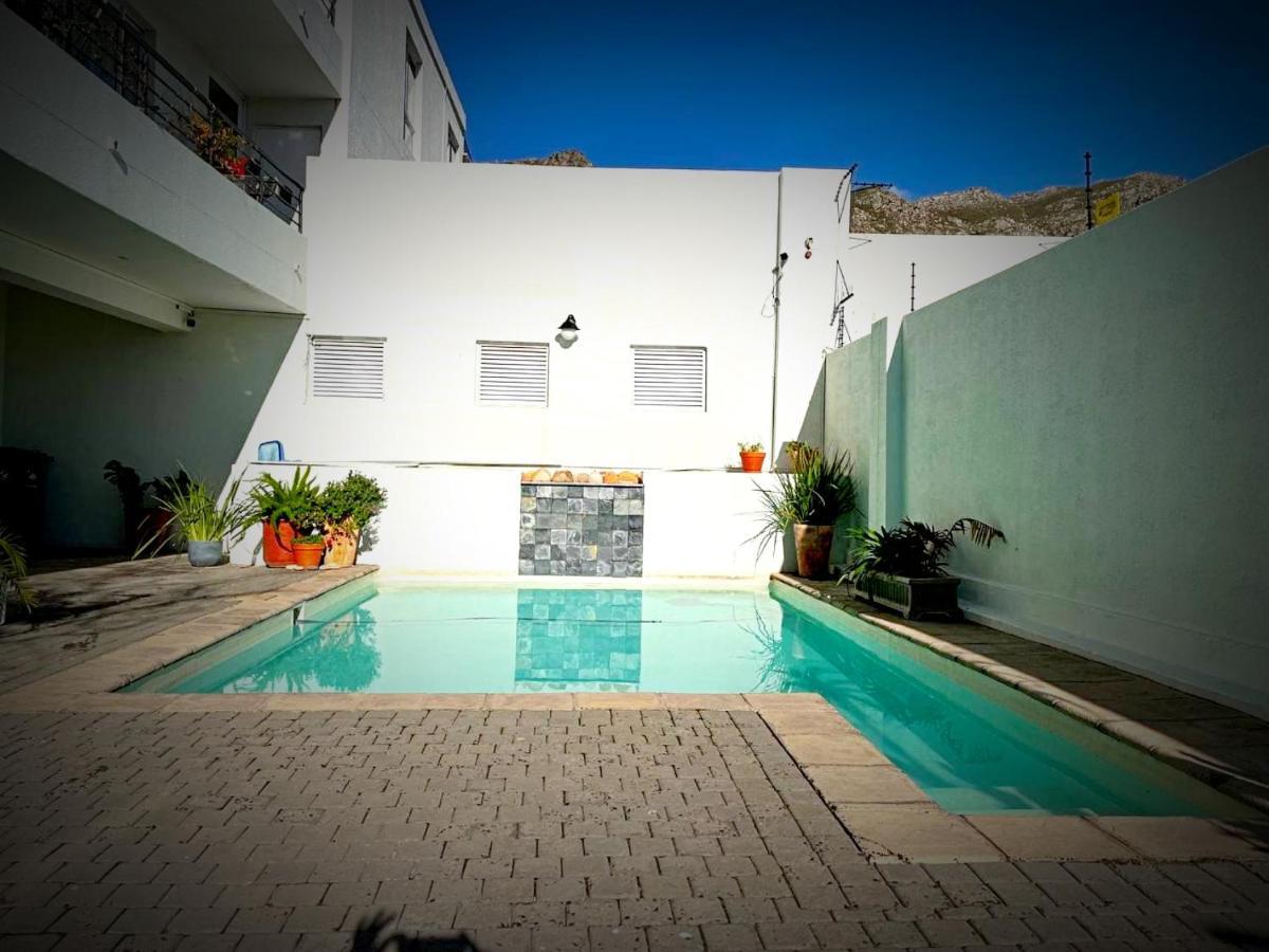 Bay-Side Apartment, Gordon'S Bay Extérieur photo