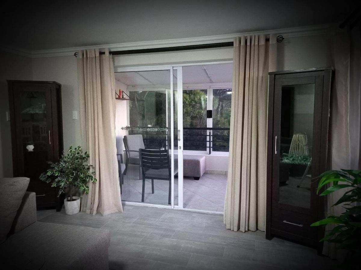 Bay-Side Apartment, Gordon'S Bay Extérieur photo